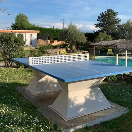 Le Domaine De Charline De 1 A 35 Personnes 4* Issel