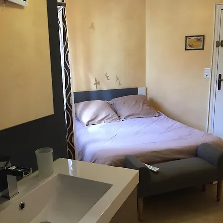 Maison d'hôtes Le Domaine De Charline De 1 A 35 Personnes *