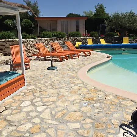 Le Domaine De Charline De 1 A 35 Personnes Guest house Issel