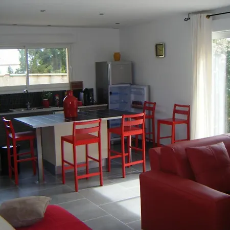 Maison d'hôtes Le Domaine De Charline De 1 A 35 Personnes Issel