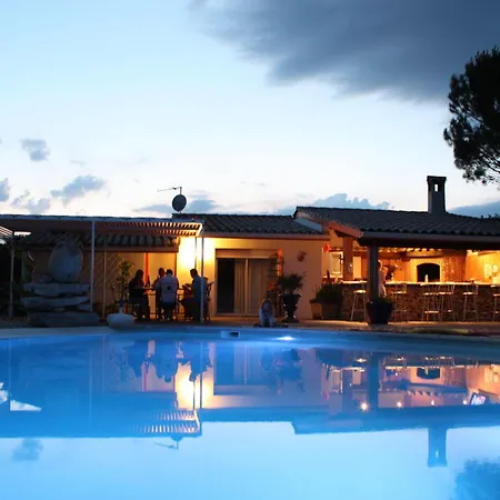 Le Domaine De Charline De 1 A 35 Personnes
