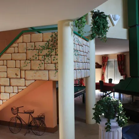 Le Domaine De Charline De 1 A 35 Personnes * Issel