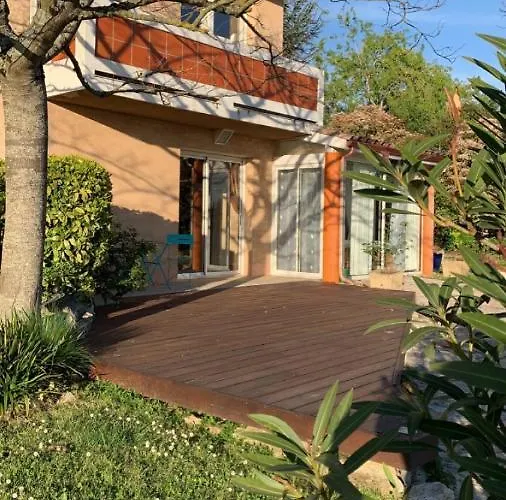 Le Domaine De Charline De 1 A 35 Personnes 4* Issel
