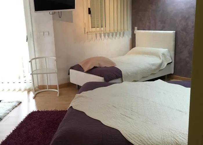 Le Domaine De Charline De 1 A 35 Personnes